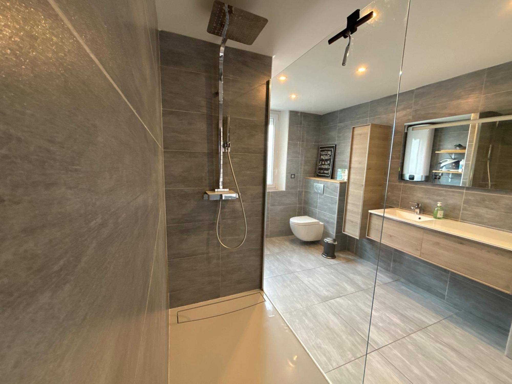Appartement De Adrien Garage Prive Charleville-Mézières Εξωτερικό φωτογραφία